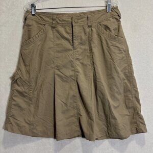 The North Face Nylon Women's Size 10 Travel Skirt Khaki Beige Hiking Activewear